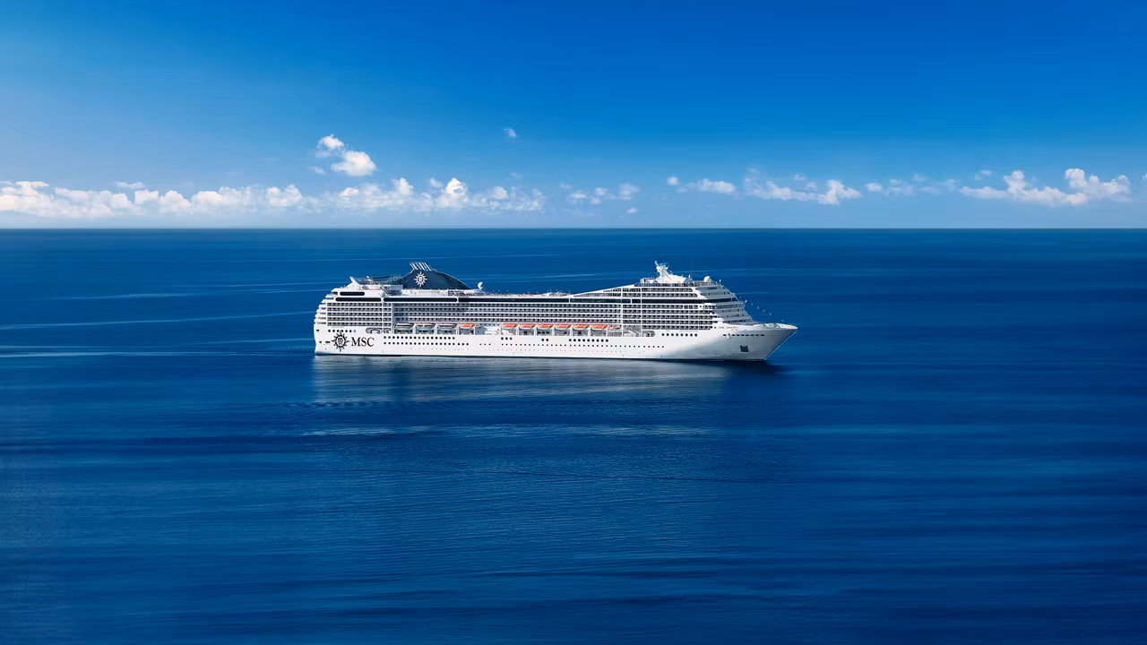 MSC POESIA 5*
